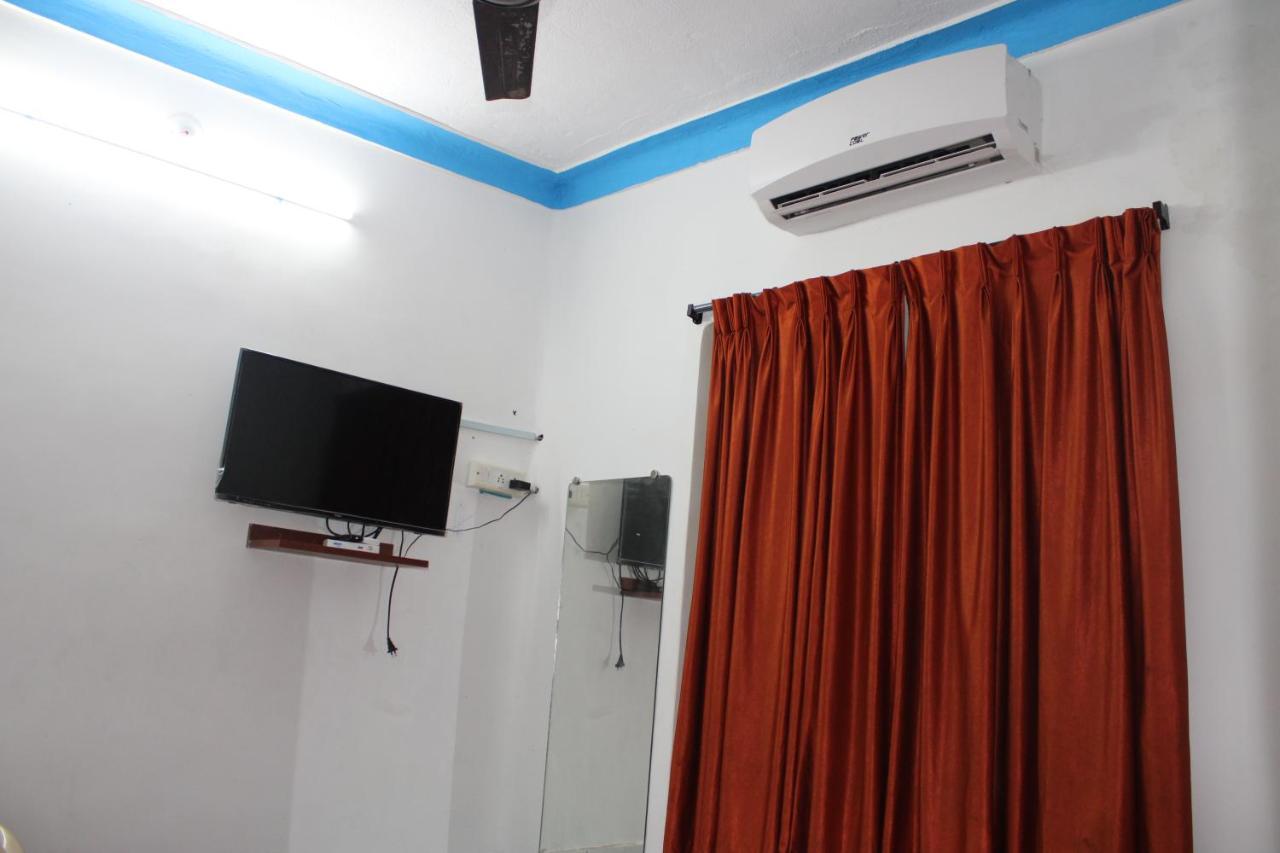 Balaji Guest House ปอนดิเชอรี ภายนอก รูปภาพ