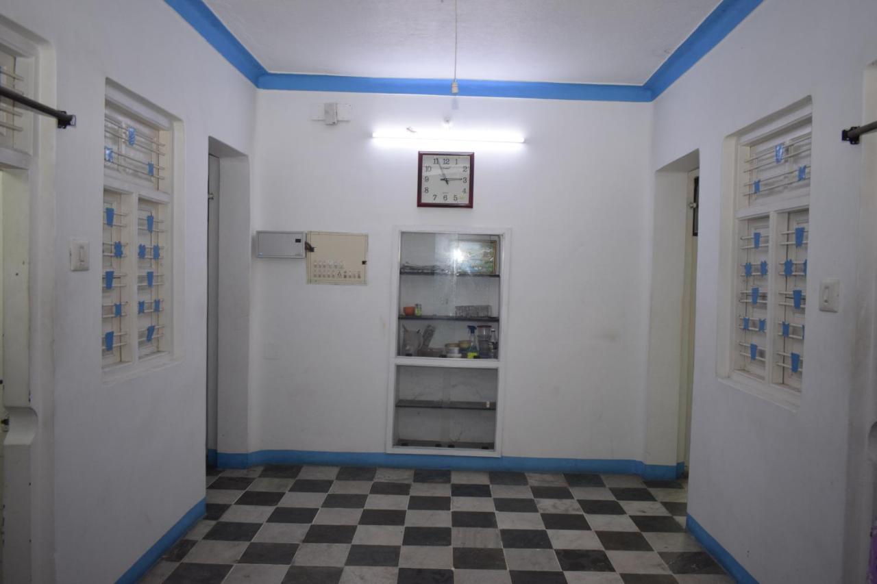 Balaji Guest House ปอนดิเชอรี ภายนอก รูปภาพ